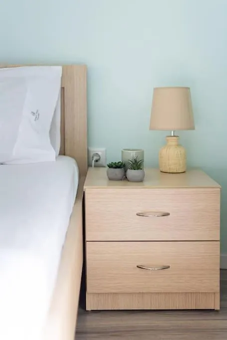 Sunny Retro Apartment Near Centre Thessaloniki