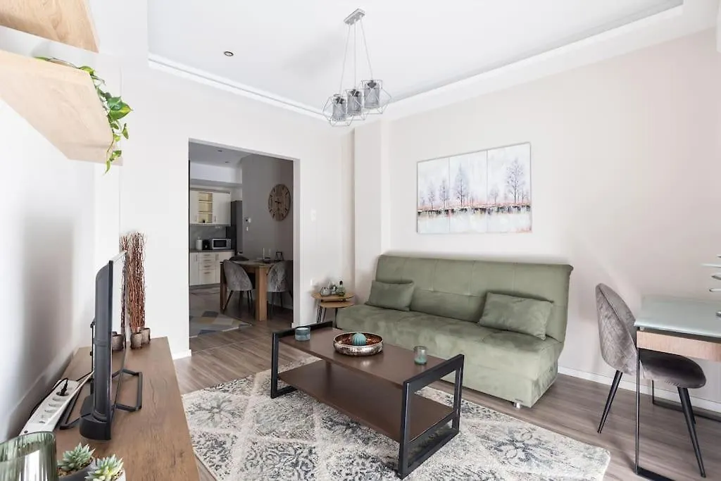 Sunny Retro Apartment Near Centre Thessaloniki